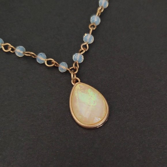 Iridescent yellow bead pendant w/clear bead accent - Picture 8 of 12